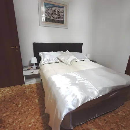 Apartment In The Heart Of Rome